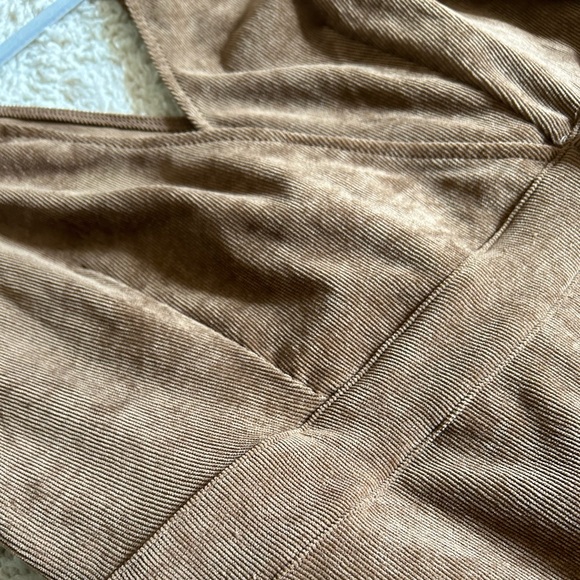 Brown corduroy romper from boutique, never worn - Picture 3 of 5